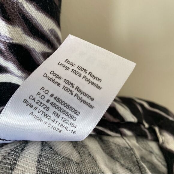 Aritzia - Black & White Lightweight Blazer - Picture 8 of 8